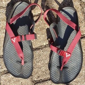 Women’s vivobarefoot sandals